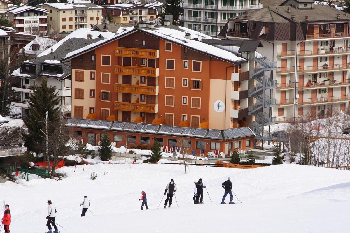 Hotel Derby Aprica Eksteriør billede